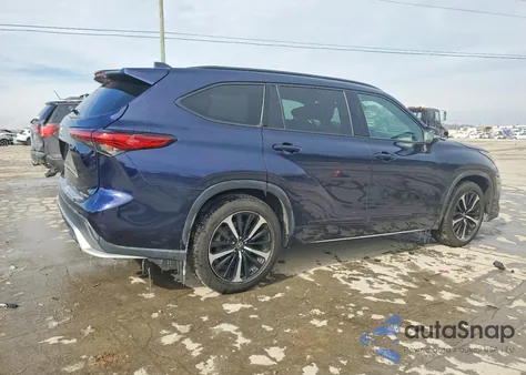 2021 Toyota Highlander Xse z USA, uszkodzony, nr VIN 5TDJZRBH6MS143653